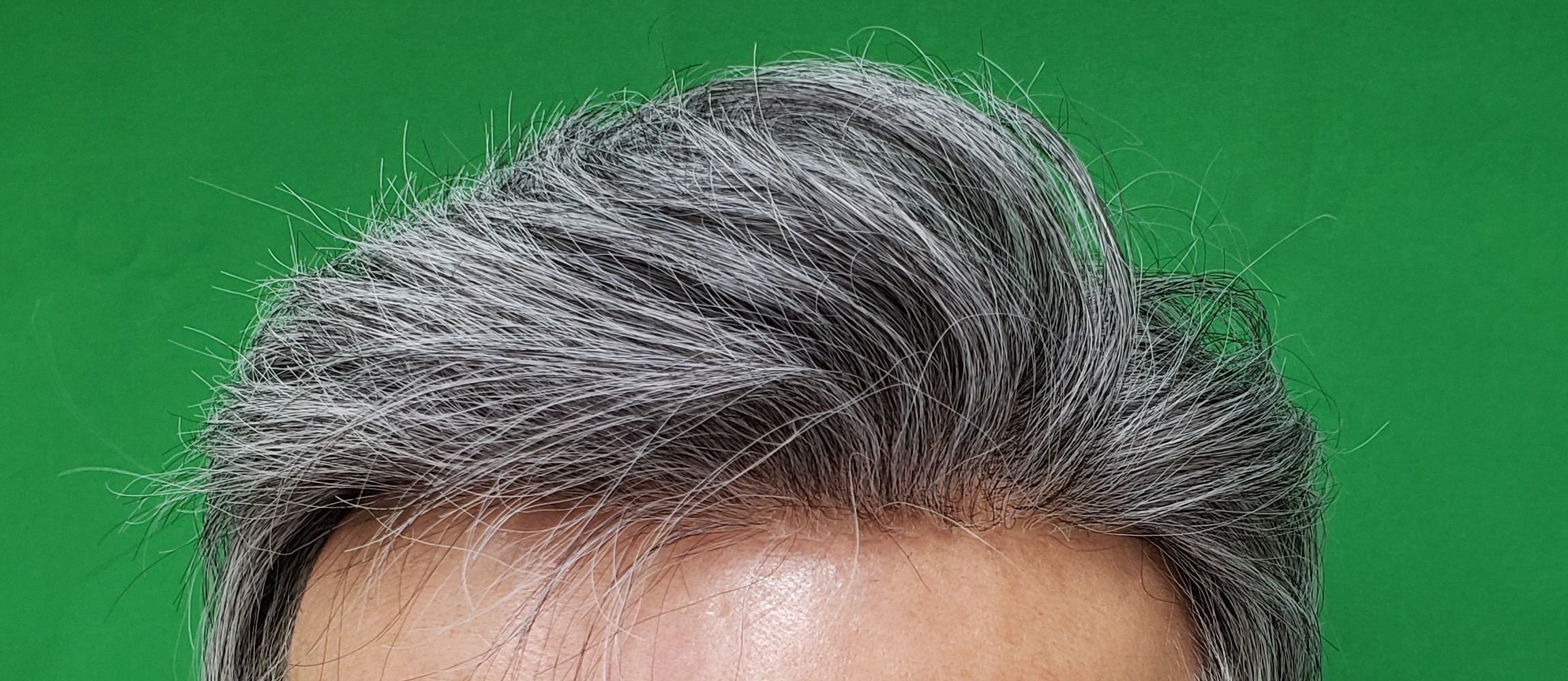 ナノスキンの亀裂を店内で修理する動画。